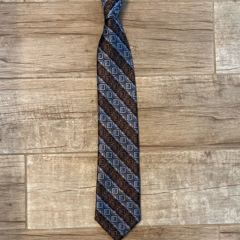 Stafford Blue and Brown Geometric Tie